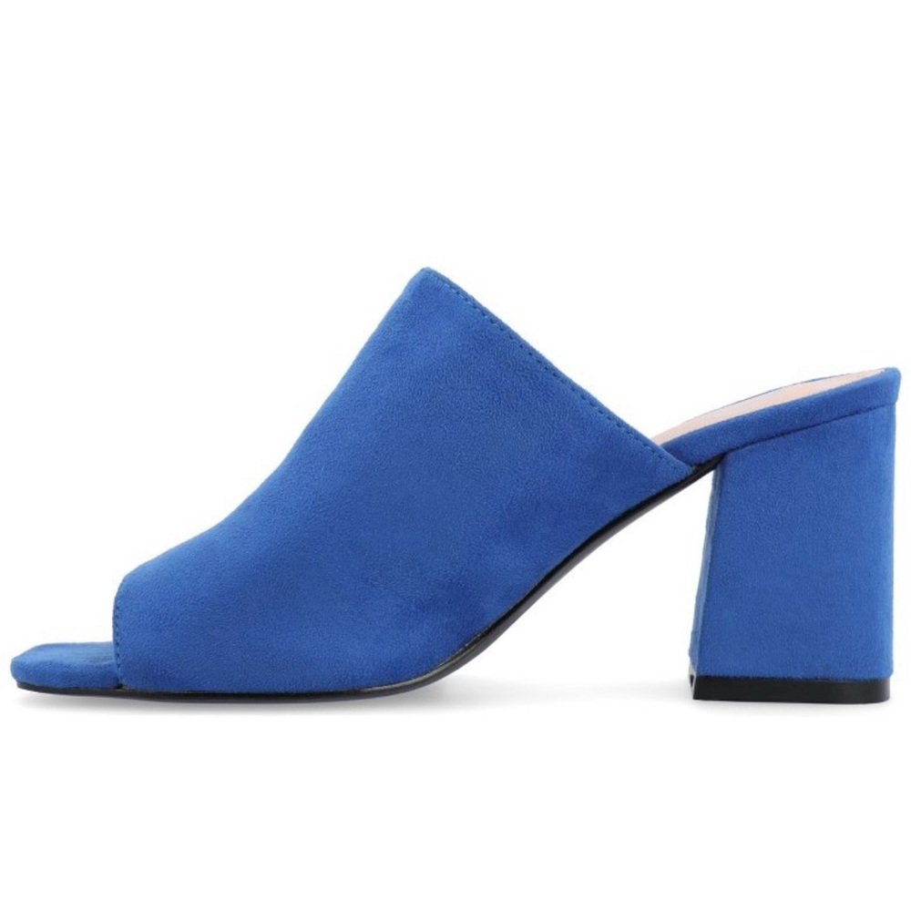 Journee Collection Women’s Adelaide Peep Toe Slip On Block Heel - Size 7 (New)
